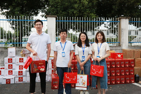 迎中秋国庆双节 | 乐天堂fun88集团祝全体员工节日快乐！