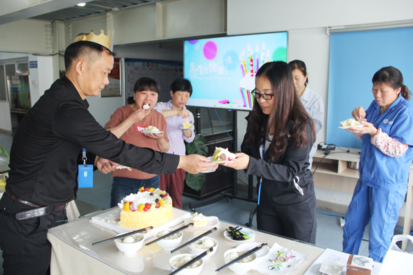 乐天堂fun88集团5月员工生日会&mdash;&mdash;温情五月 暖动人心