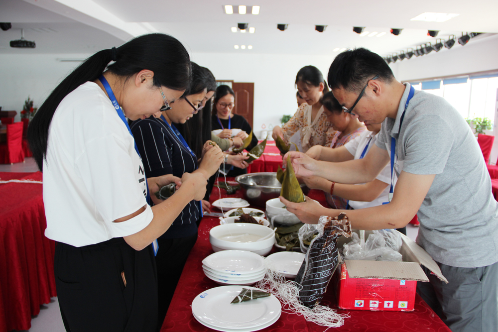 弘扬端午传统文化 传我乐天堂fun88集团浓情粽香